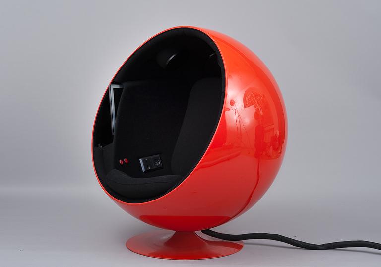 Eero Aarnio, E-BAR BALL CHAIR.