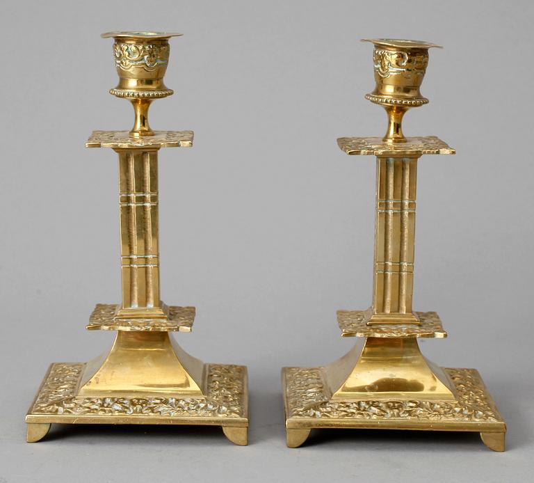 LJUSSTAKAR, 2+2, malm, 1900-tal.