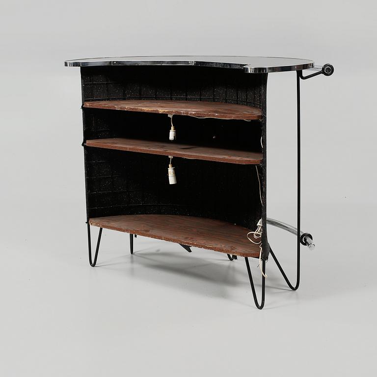 BARDISK samt BARSTOLAR, 3 st, 1950/60-tal.