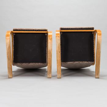 Alvar Aalto, fåtöljer, ett par, modell 35 för O.Y. Huonekalu- ja Rakennustyötehdas A.B. 1900-talets mitt.