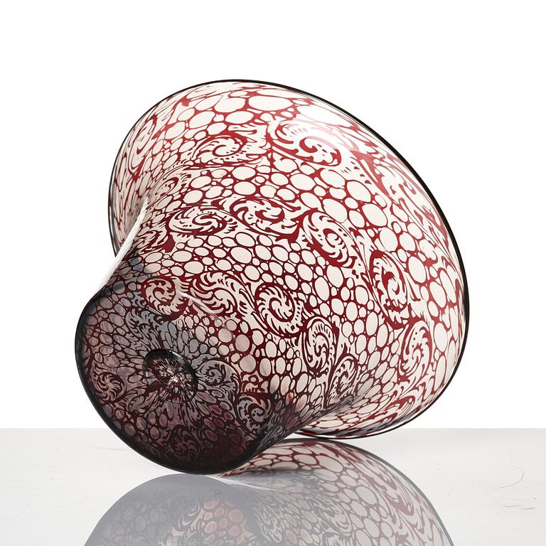 Simon Gate, a 'graal' glass bowl, Orrefors, Sweden 1920, no 952.