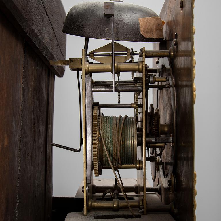 An English longcase clock, signed Tho Shindler, Canterbury. Ca 1800.