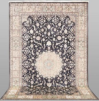 Matta, orientalisk, silke, ca 283 x 184 cm.