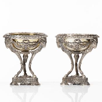 A pair of decorative silver bowls, Empire style, 20th Century.