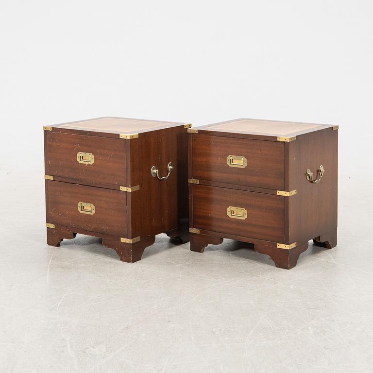 Nightstands, a pair, English style, second half of the 20th century.