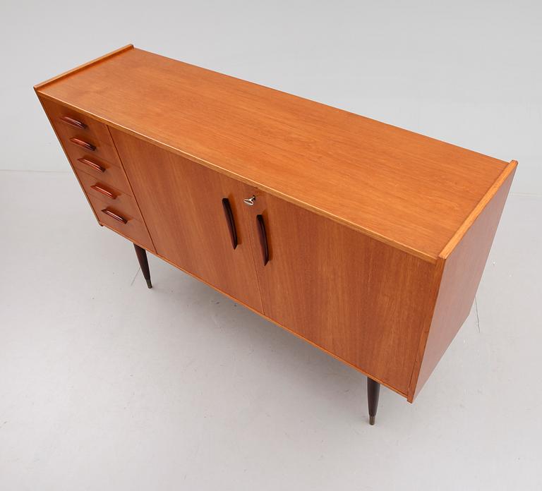 SIDEBOARD, 1900-talets andra hälft.