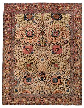 277. A carpet, semi-antique Tabriz Petag, ca 393,5 x 303 cm.