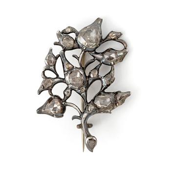 527A. Brosch silver med rosenslipade diamanter, 1800-tal.