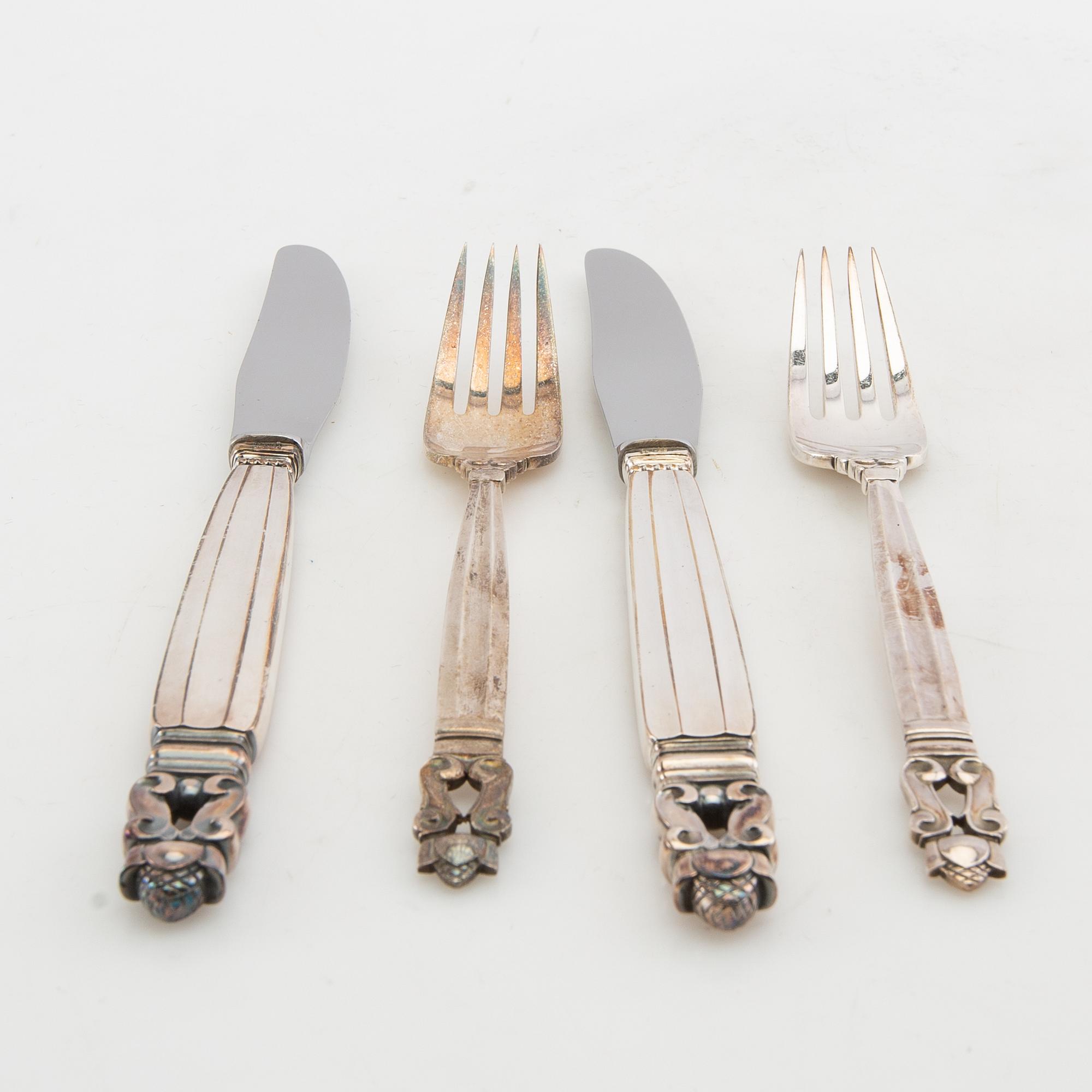 Johan Rohde, cutlery 24 pcs "Konge/Achorn" sterling silver for Georg Jensen after 1945.