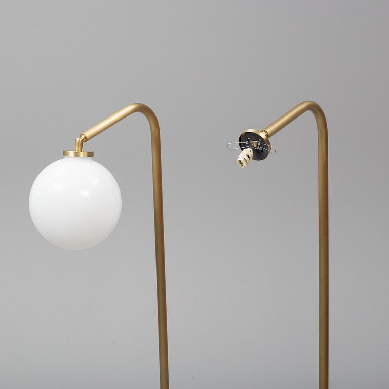 A pair of 'Oscar' floor lights from CTO Lighting.