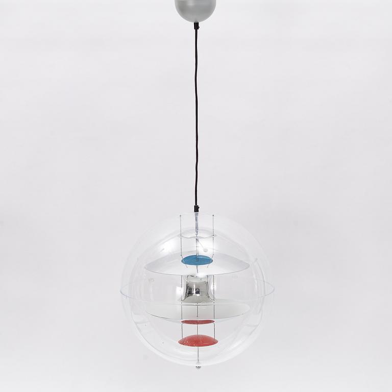 Verner Panton, taklampa, "VP Globe", Frandsen Lighting A/S, Danmark, 2000-tal.