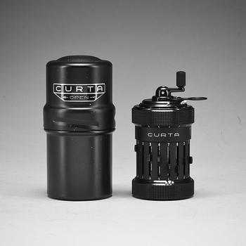 RÄKNEMASKIN, "CURTA"modell 1947.  System Curt Herzstark Made in Liechtenstein by Contina AG Maren.