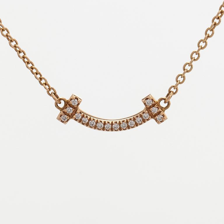 Tiffany & Co, kaulakoru, "T Smile", 18K kultaa ja briljanttihiottuja timantteja.