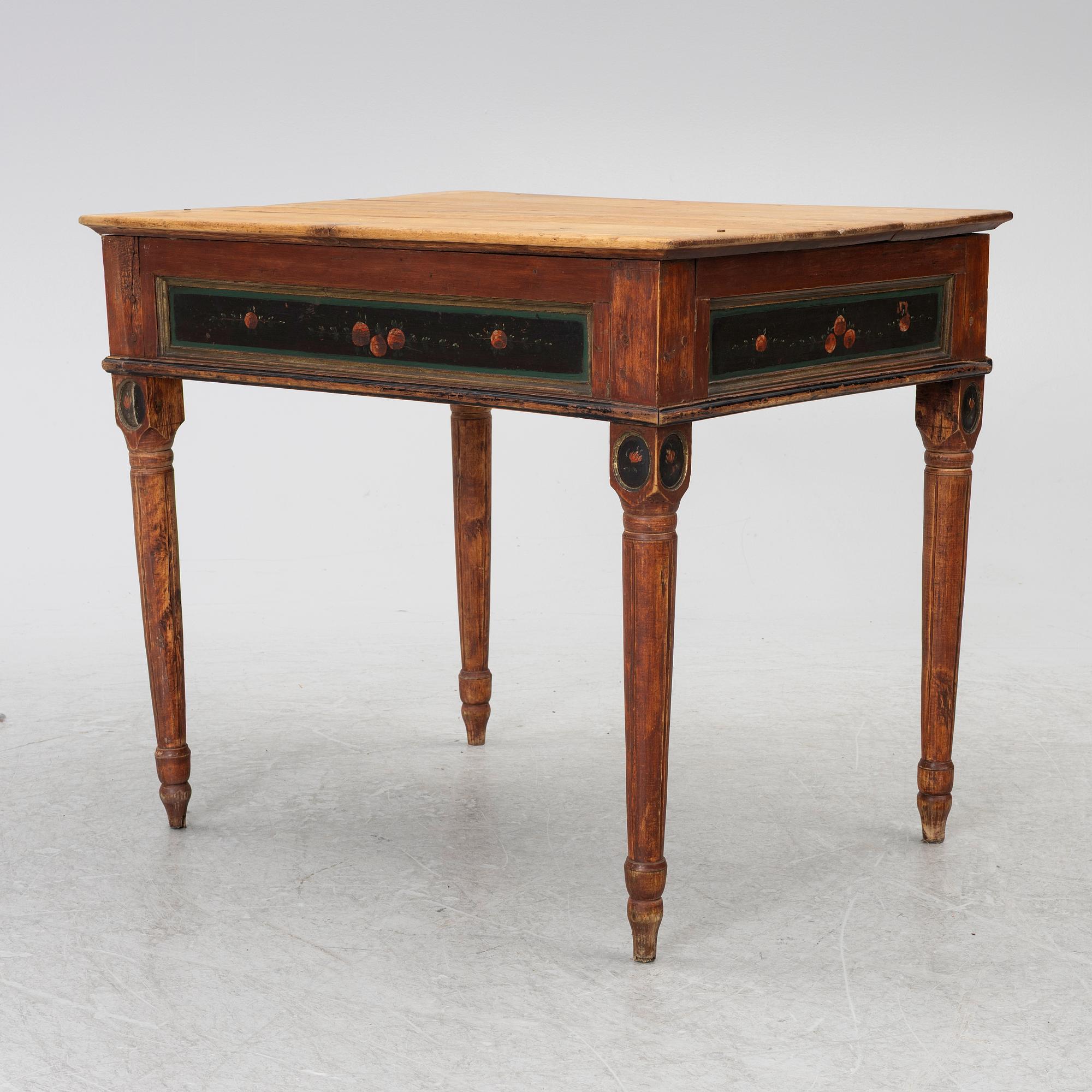 A table, 19th century.