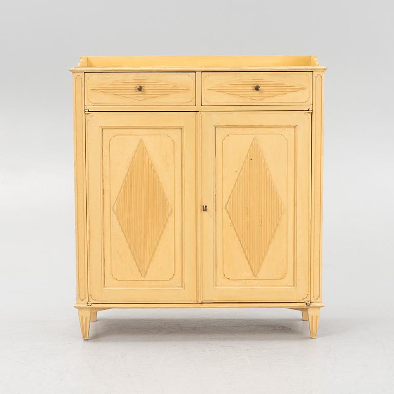 Skänk, Gustaviansk stil, 1900-talets första hälft.