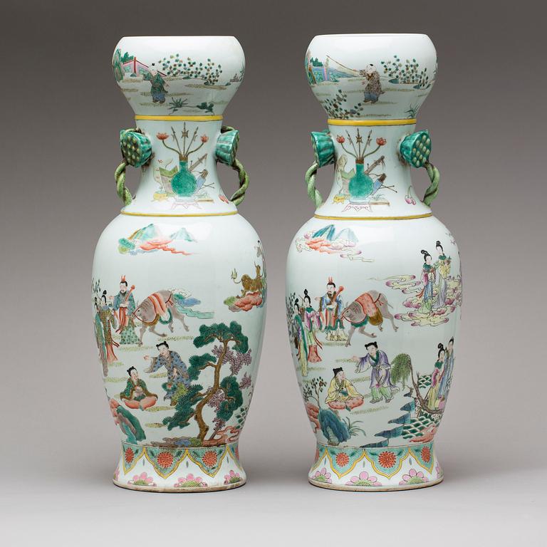 A PAIR OF CHINESE  PORSELINE FLOOR VASE, 20TH CENTURY.