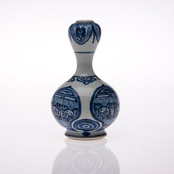 FLASKA, porslin, Kina, Yongzheng 1700-tal.