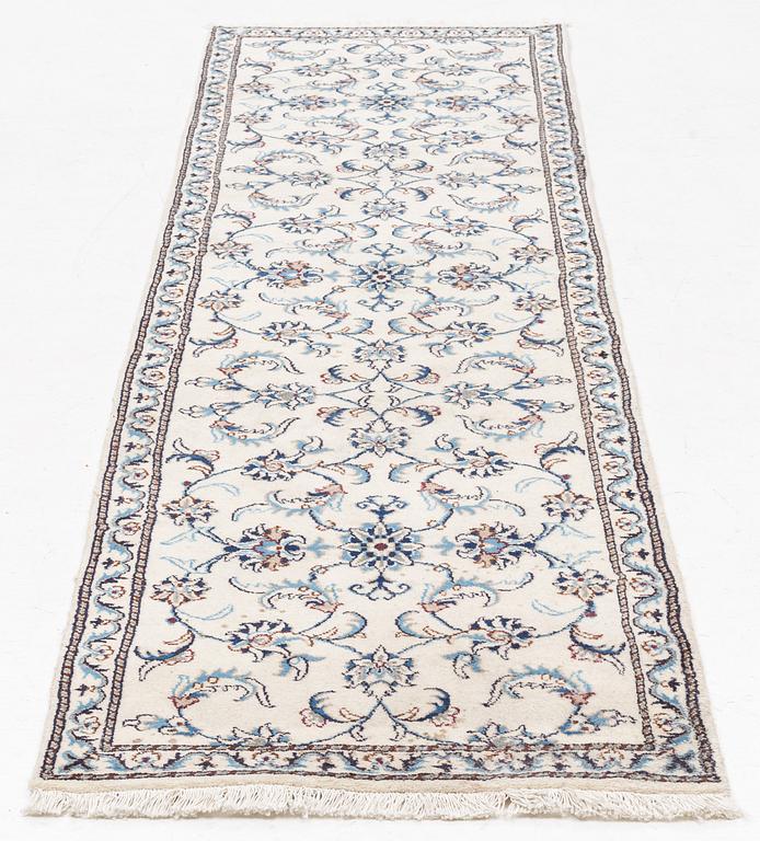 Gallerimatta, Nain, ca. 283 x 79 cm.