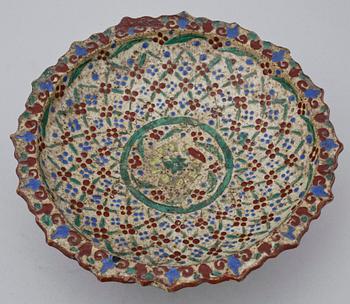 SKÅL PÅ FOT, keramik, Sydostasien, 1900-talets början.