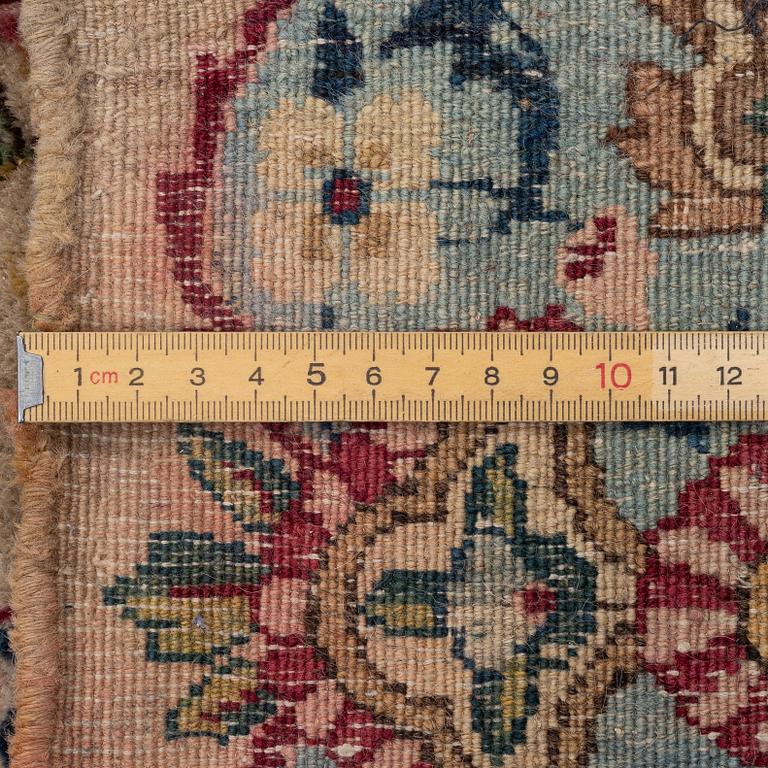 Carpet, Kriman, approx. 370 x 215 cm.