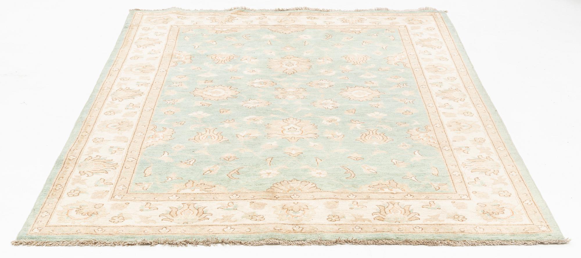 Matta, Ziegler design, 237 x 175 cm.