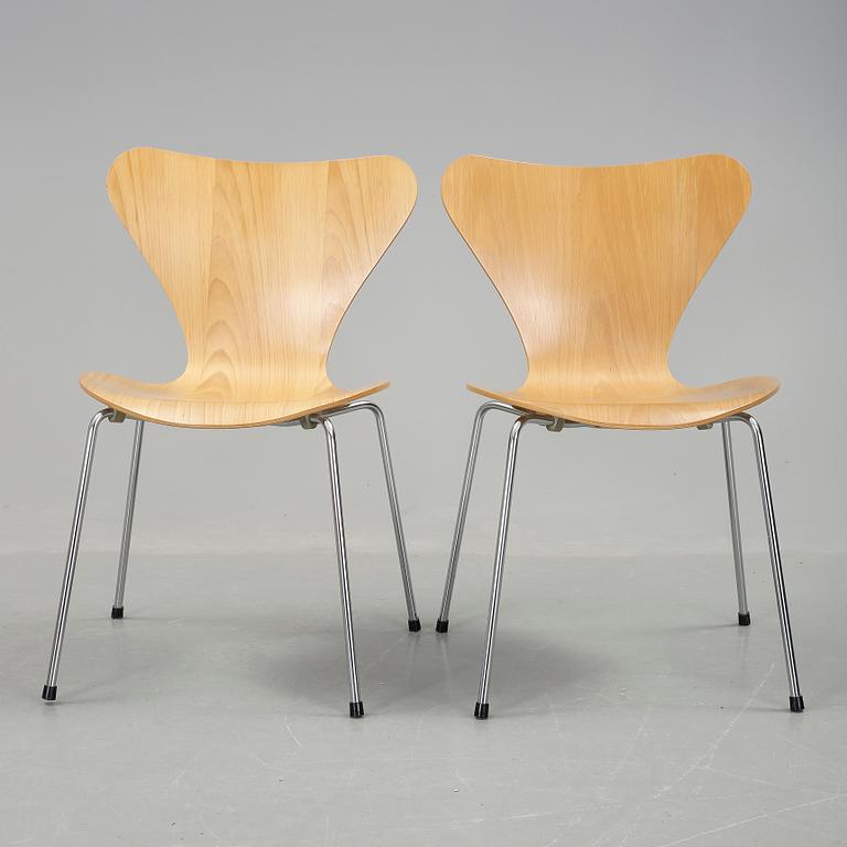 STOLAR, 2 st, "Sjuan", Arne Jacobsen, Fritz Hansen.