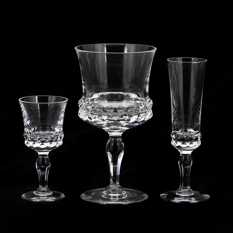 GLASSERVISDELAR, 19 st. "Silvia", Ingeborg Lundin, Orrefors.