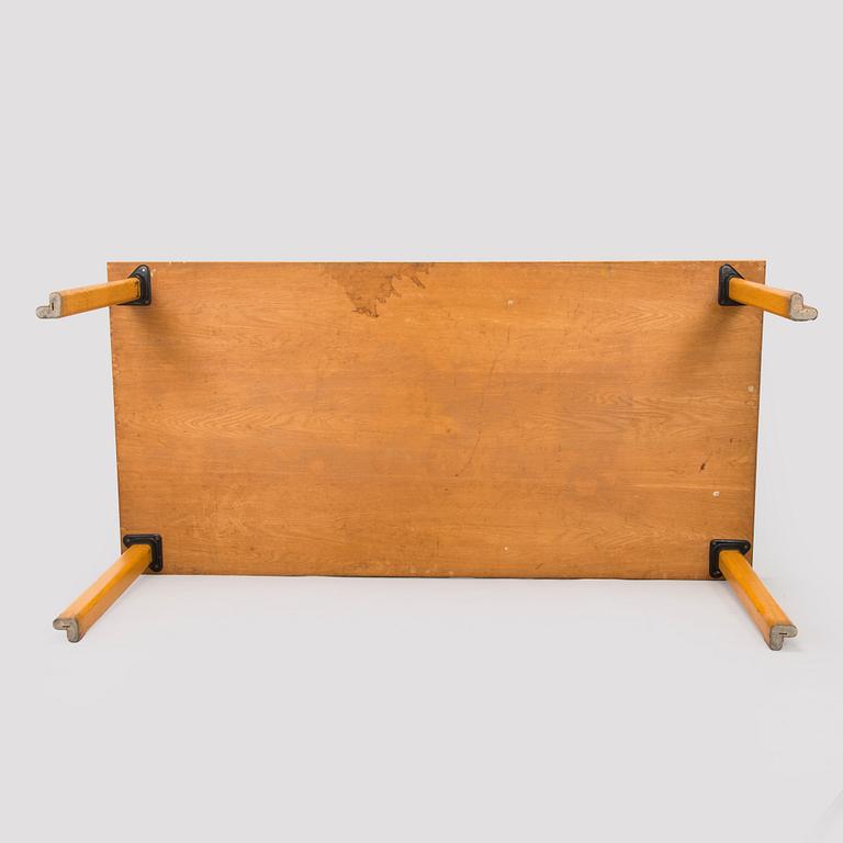 Alvar Aalto, ruokapöytä / neuvottelupöytä, malli E86, Artek, 1960/70-tal.