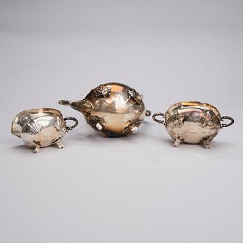 KAFFESERVIS, 3 delar, silver, Hopeakeskus, Tavastehus 1933 och 1957. Totalvikt 1136 g.