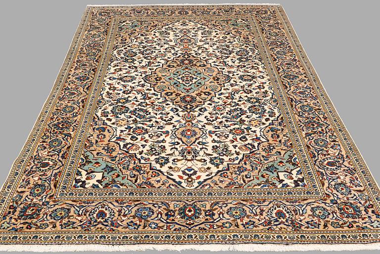 A CARPET, Kashan, around 303 x 202 cm.