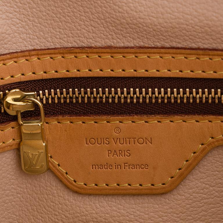 LOUIS VUITTON, Bucket PM bag.