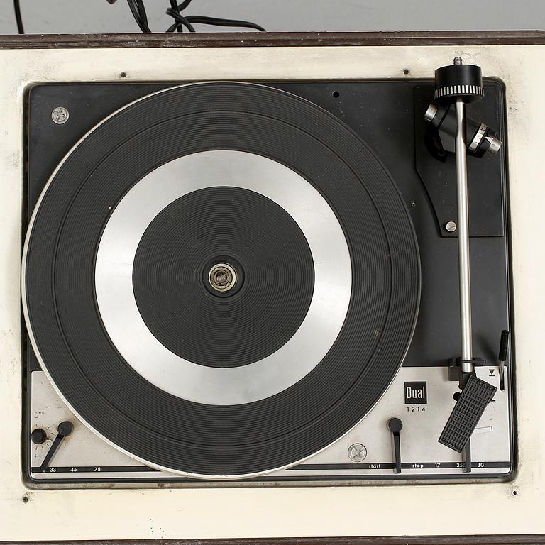 RADIO och GRAMMOFON, RR-126-fo-st, Achille och Pier Giacomo Castiglione, Brionvega, Italien, formgiven 1965.