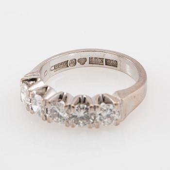 Ring 18K vitguld med diamanter ca 1,00 ct.