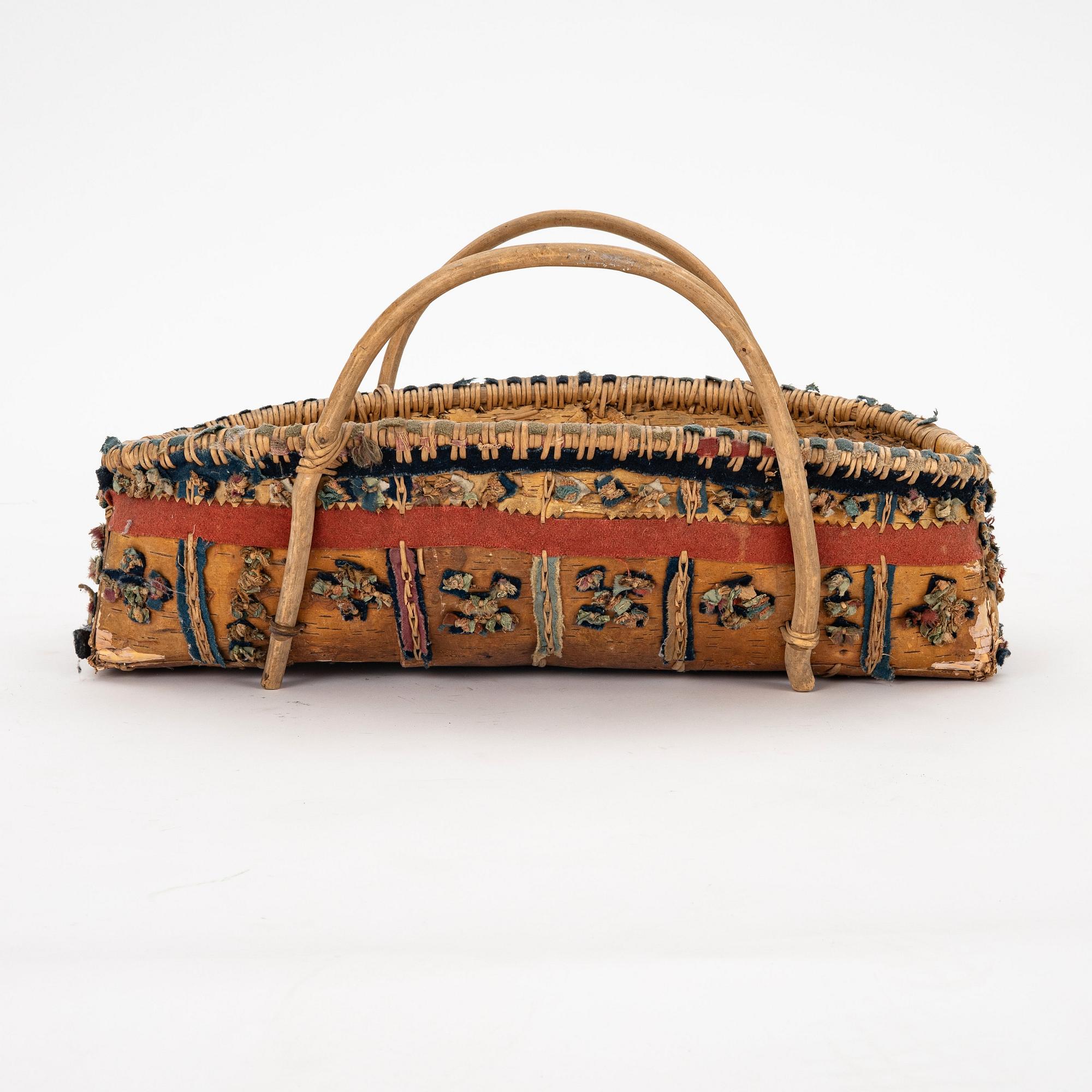 A Swedish folk art baptistal basket, Dalarna, late 19th century.