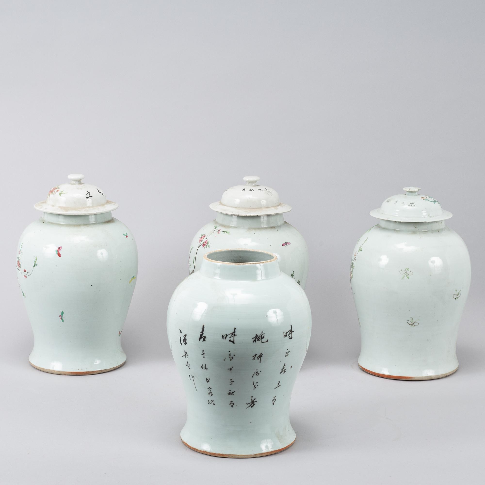 Four Chinese famille rose jars/vases with 3 covers, 20th century.