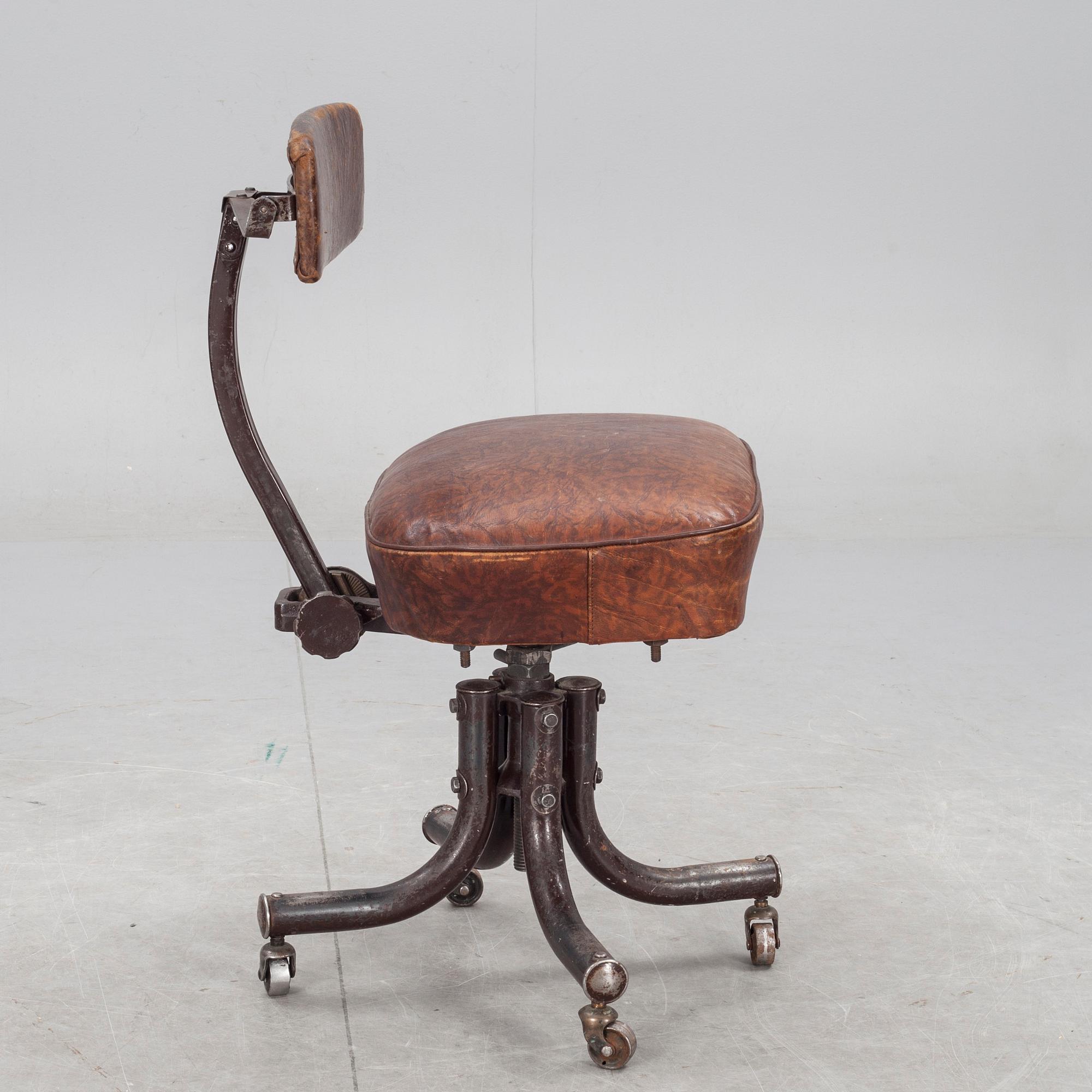 ARBETSSTOL, industri, 1900-talets första hälft.