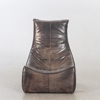 AN LOUNGE CHAIR "THE ROCK" GERARD VAN DEN BERG, MONTIS.