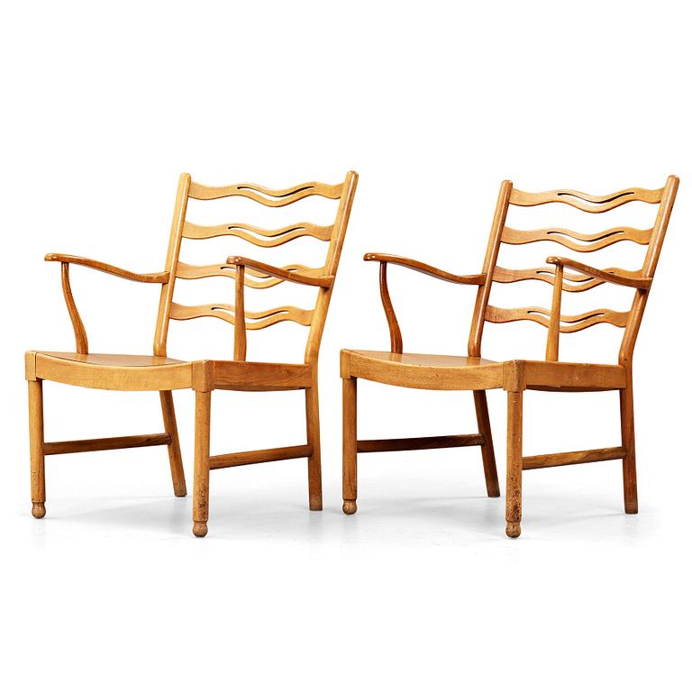 Ole Wanscher, karmstolar, 1 par, modell 1755, Fritz Hansen, Danmark 1945.