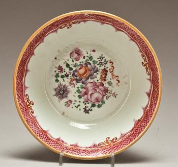 SKÅL, porslin, Kina, Qianlong, 1736-1795.