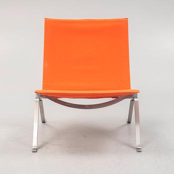 Poul Kjaerholm, fåtöljer "PK-22", Fritz Hansen, Danmark, daterade 1988.