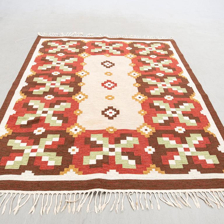 Erik Lundberg, rug, flat weave, Vävaregården Eringsboda, approximately 276x225 cm.