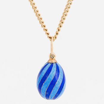 A W.A. Bolin egg pendant, Russia, 14K gold and enamel, and chain.