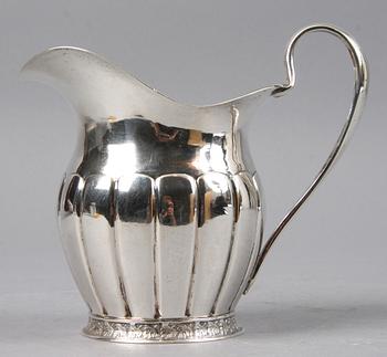 GRÄDDKANNA, silver, 1851. Vikt 160 gram.