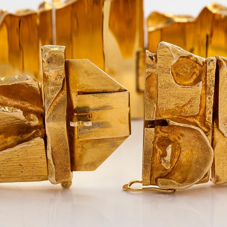 Björn Weckström, Armband, "Tenochtitlan", 18K guld. Lapponia 1970.