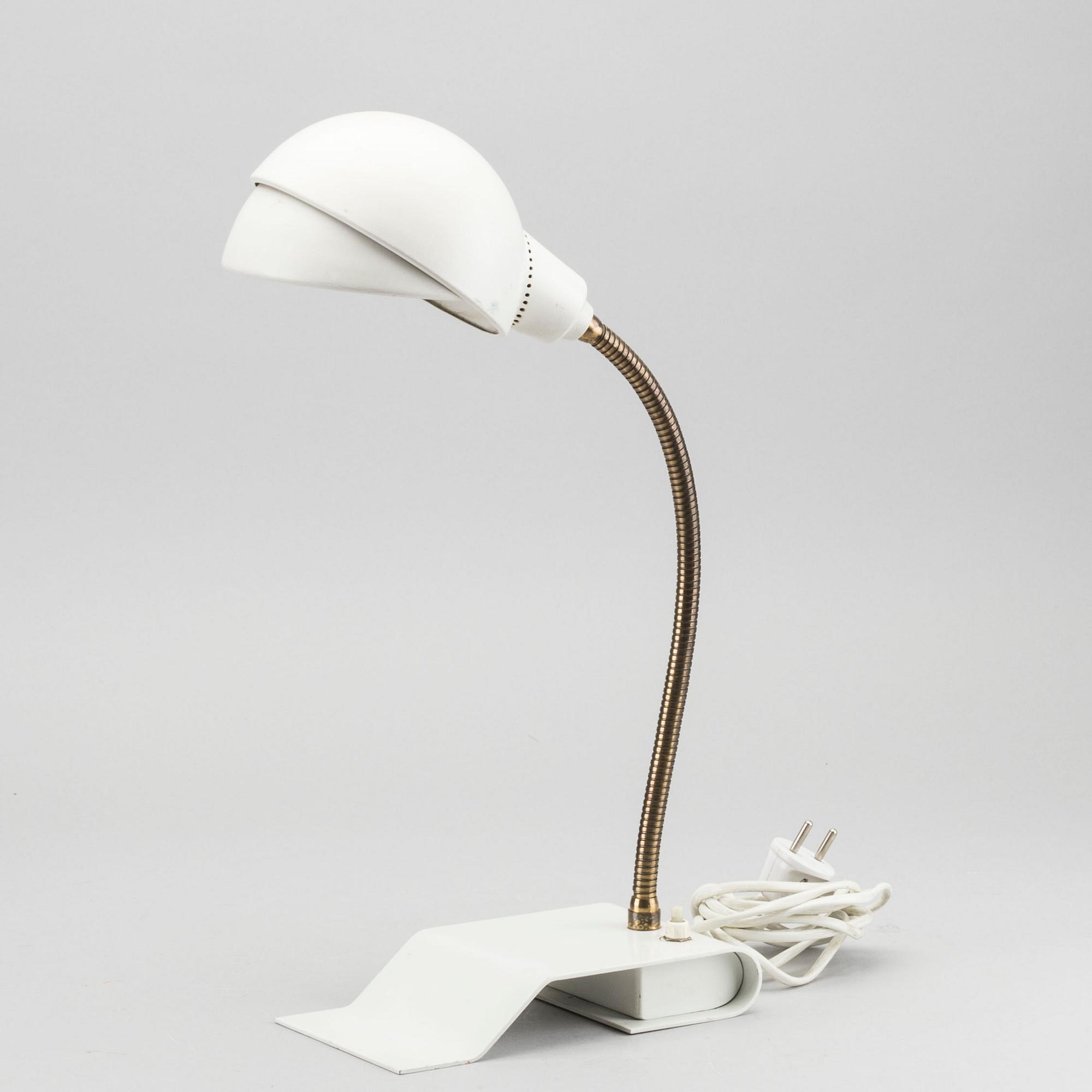 ALVAR AALTO,  TABLE LAMP, A 703. Manufactured by Valaistustyö. 1950s.