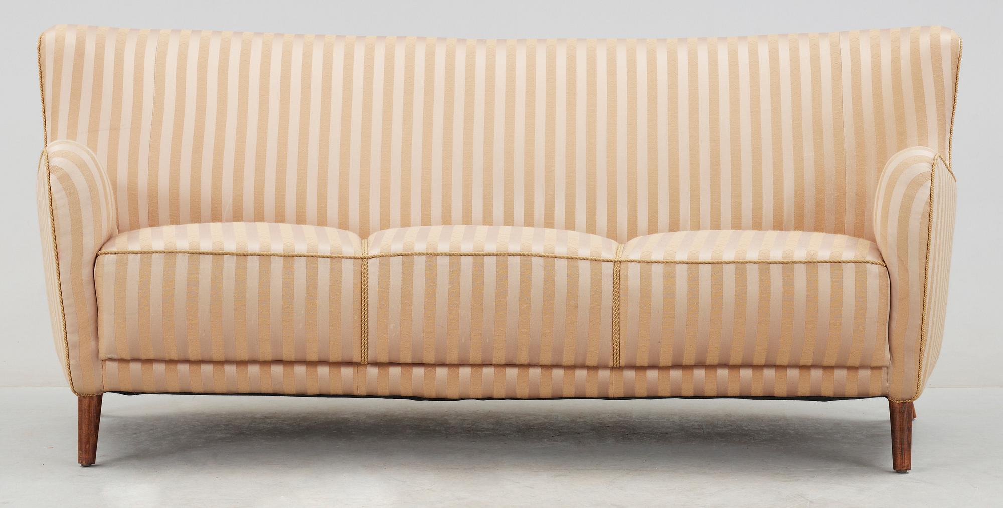 SOFFA, omkring 1900-talets mitt.