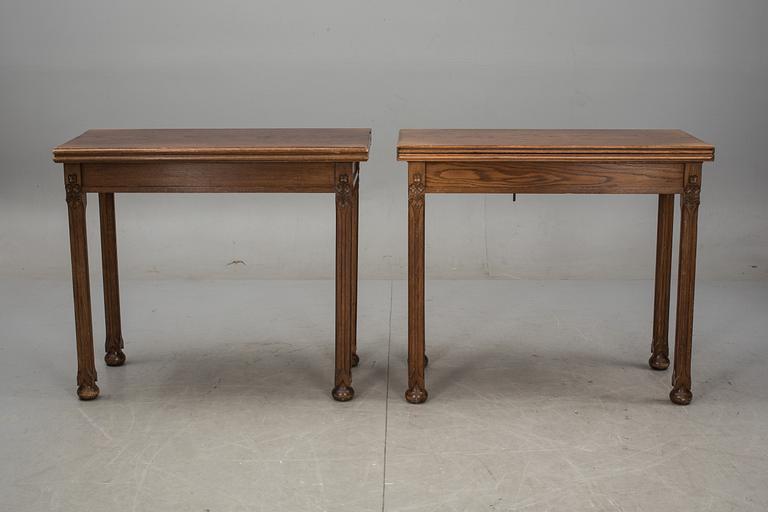 SPELBORD, ett par, 1900-tal.