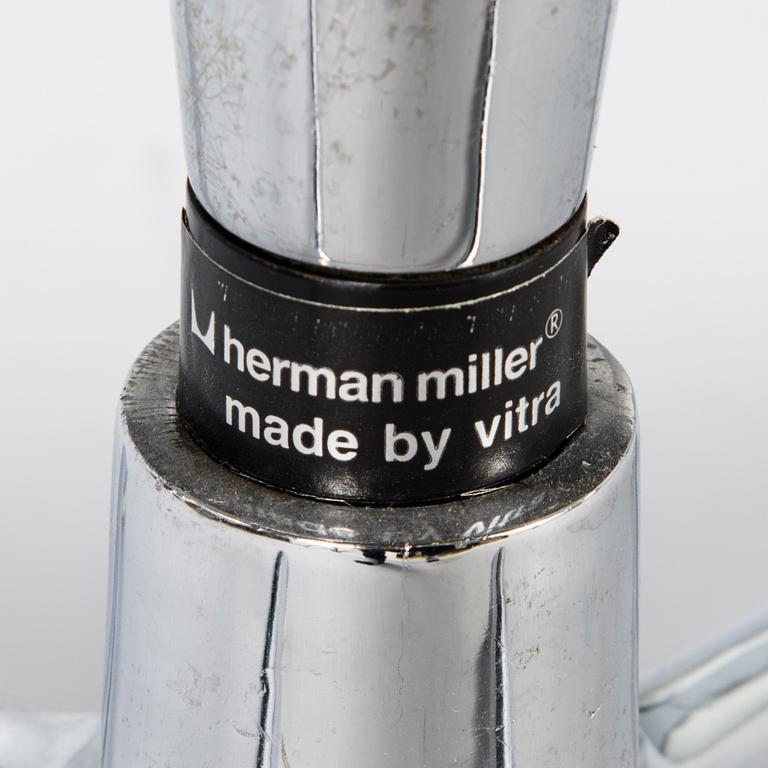 CHARLES & RAY EAMES, An office chair / armchair Aluminium Group 'EA 115/116', Herman Miller, Vitra.