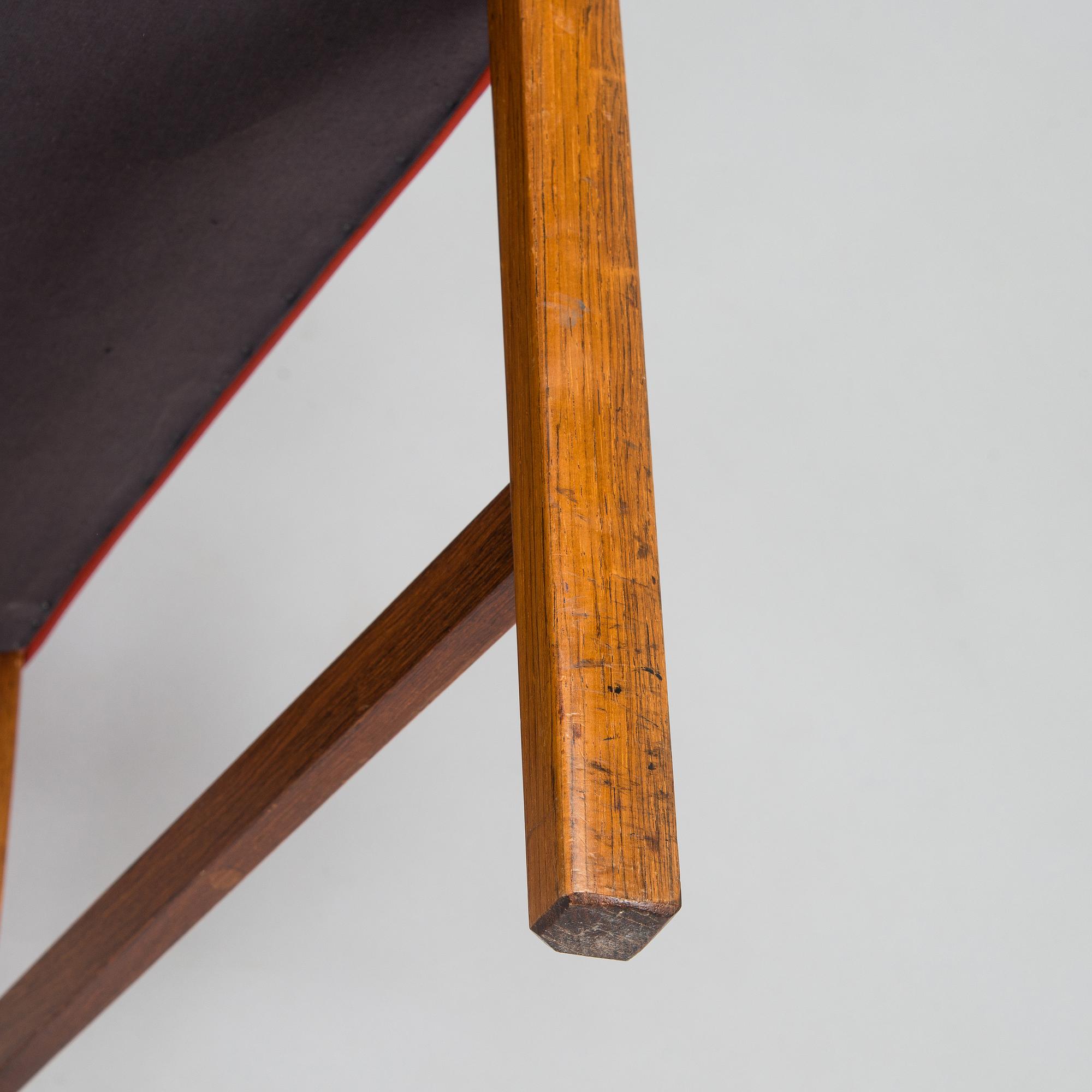 Ole Wanscher, karmstolar, ett par, snickarmästare AJ Iversen, Danmark 1900-talets mitt.