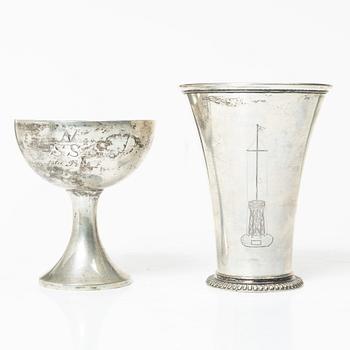 Two Swedish silver beakers, Stockholm 1909-1942.